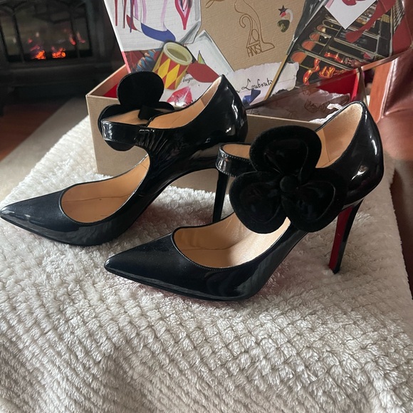 Christian Louboutin Black Patent Leather Pensee 20th Anniversary preloved shoes. - Picture 7 of 8